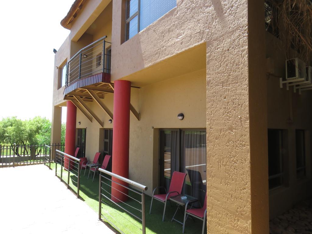 Elrido Guest Lodge Bloemfontein Exterior photo