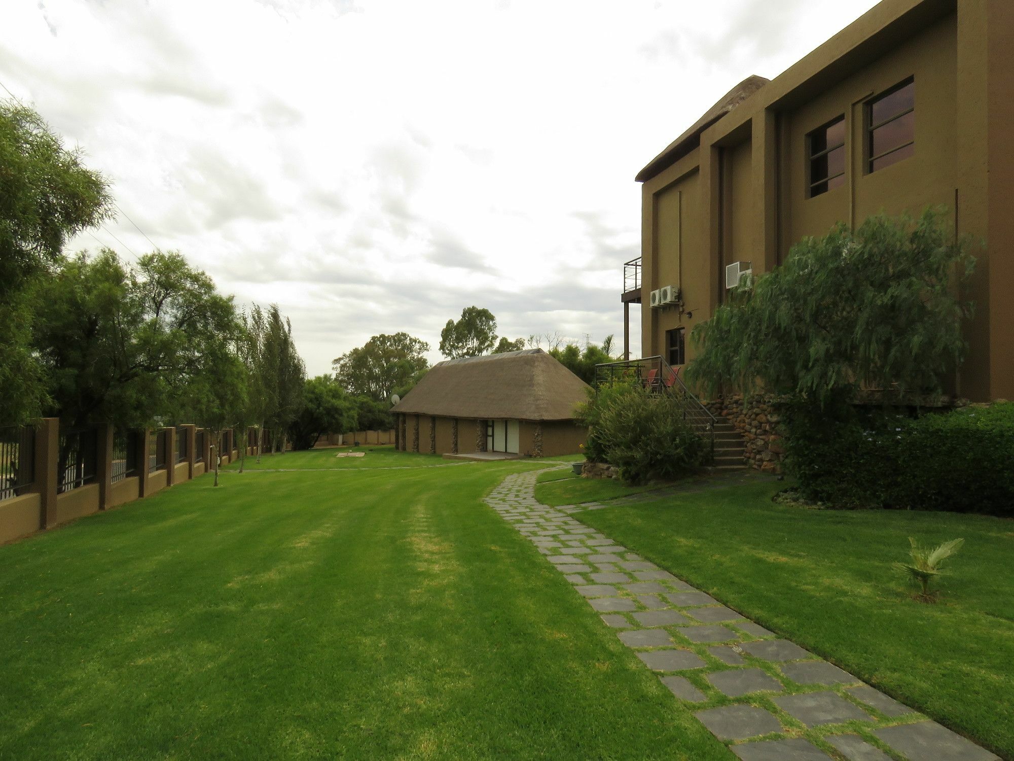 Elrido Guest Lodge Bloemfontein Exterior photo